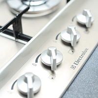 EG-Electrolux!日本のキッチン規格をクリアしたガスコンロ