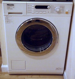 ミーレ (Miele）全自動洗濯機 W5820WPSをお探しでしたら,お任せください!!